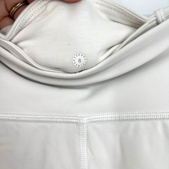 Lululemon Train Times Crop 21" White Size 6 Full On Luxtreme - Picture 5 of 8